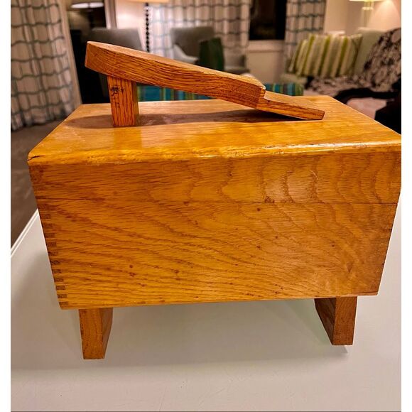 VINTAGE 1950’s ERA GRIFFIN SHINE MASTER SHOE SHINE BOX OAK WOOD - Picture 6 of 13